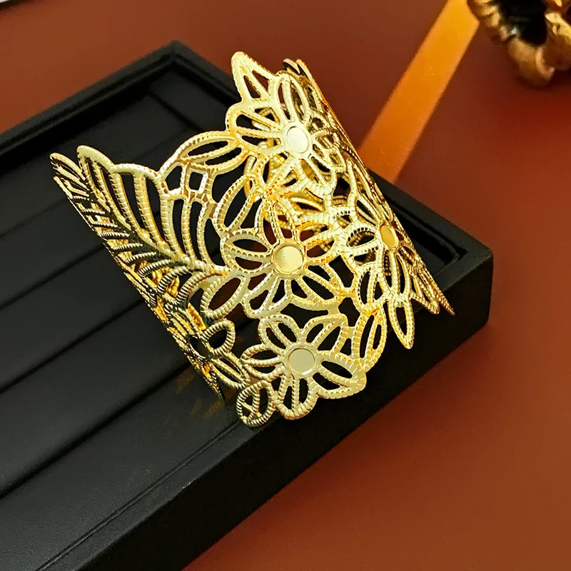 Bracciale in lega geometrica multistrato con anello in metallo per donna Accessori per gioielli da festa di lusso con anello da braccio stile esagerato e fresco