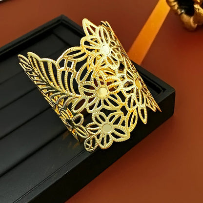 Bracciale in lega geometrica multistrato con anello in metallo per donna Accessori per gioielli da festa di lusso con anello da braccio stile esagerato e fresco