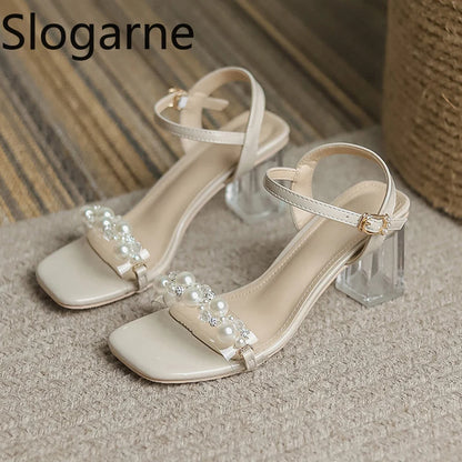 Damen-Sommersandalen 2026 Neu mit Perlen High Heels Pantoletten Mädchen mit Kristallabsatz Trendige transparente Sommerschuhe