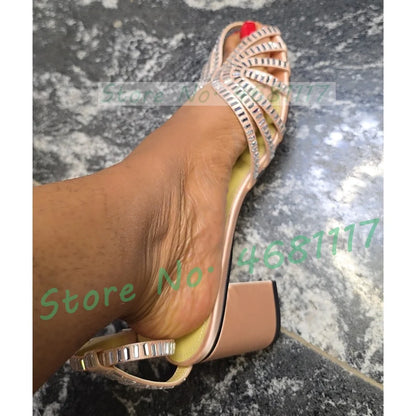 Sandali in raso con tacco medio a gabbia di cristallo da donna Scarpe femminili di lusso in pelle metallizzata Scarpe da sera estive con cinturino alla caviglia da donna