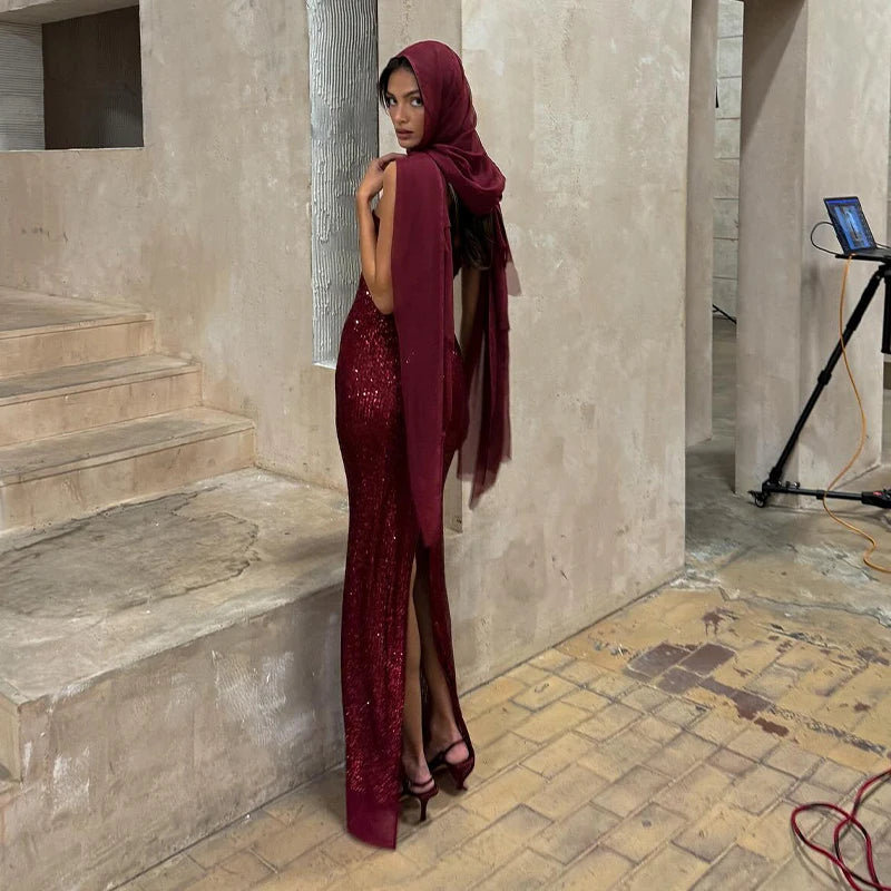 Abito da festa lungo senza schienale senza maniche con paillettes chic Abiti lunghi con spalle scoperte alla moda per le donne 2025 Nuovo pacchetto sui fianchi Abiti slim