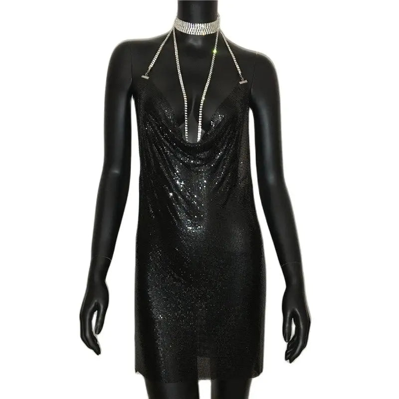 AKYZO Mini abito patchwork con paillettes dorate sexy Donna senza maniche Taglio basso Catene di metallo Halter Slim Abiti da festa da discoteca affascinanti