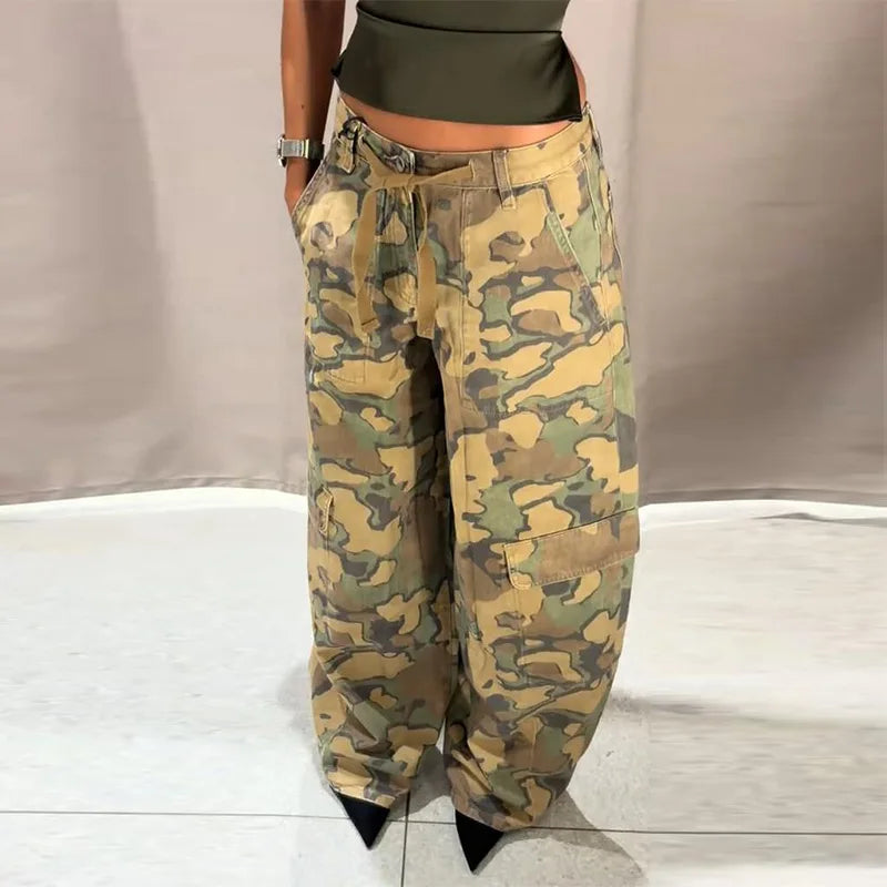 Pantaloni da donna con stampa mimetica, vita con coulisse, gamba larga, taglio ampio, orlo con coulisse, vestibilità comoda, pantaloni casual, streetwear, nuova moda 2026
