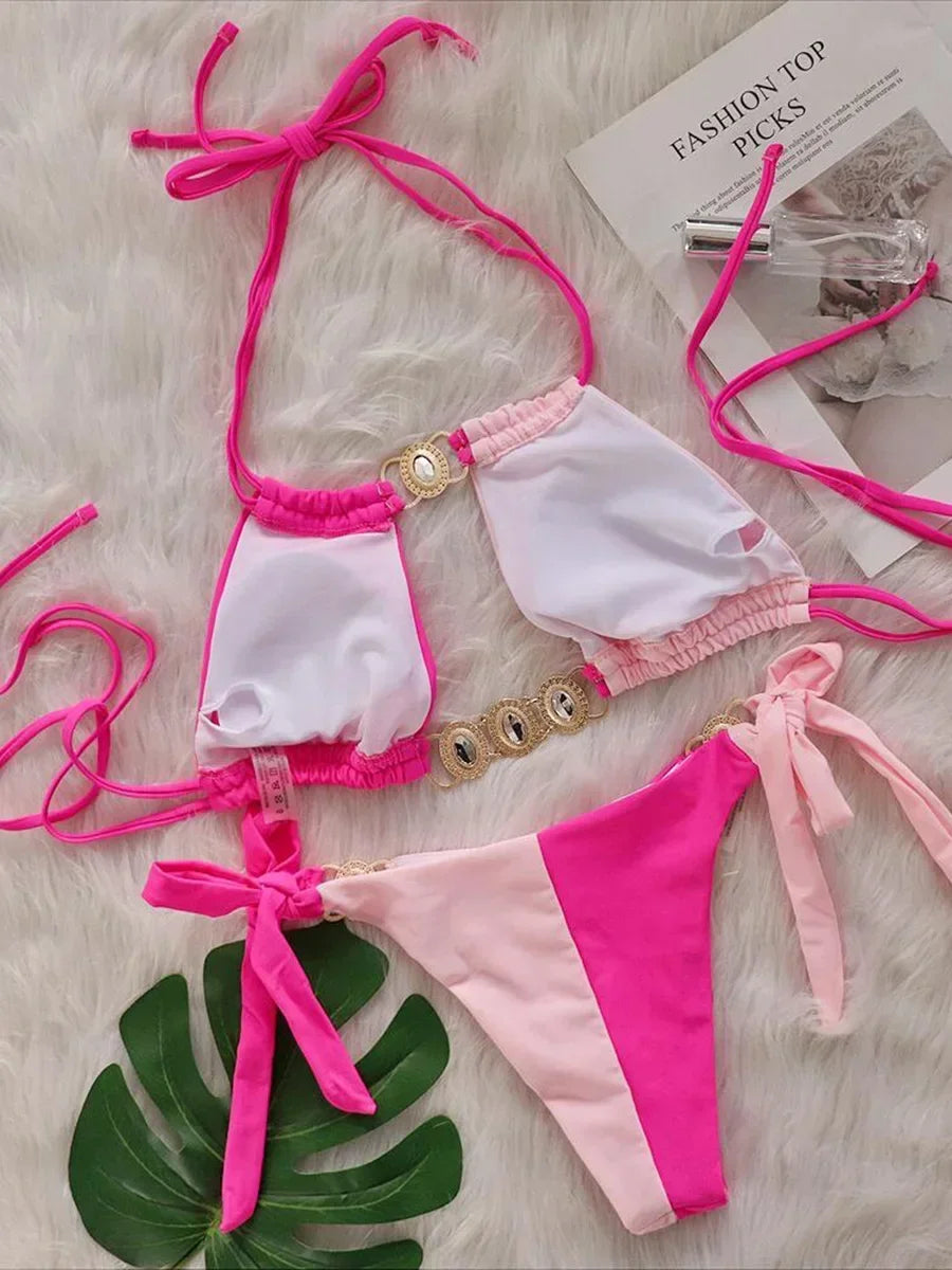 2026 Bikini da donna a due pezzi con scollo all'americana e inserti di diamanti, modello intagliato, costume da bagno da spiaggia