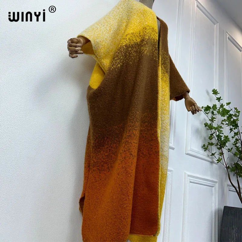 WINYI abiti invernali per le donne cappotto neutro in pelliccia di lusso spesso confortevole caldo cappotto con stampa graduale poncho lungo abito da festa in piuma