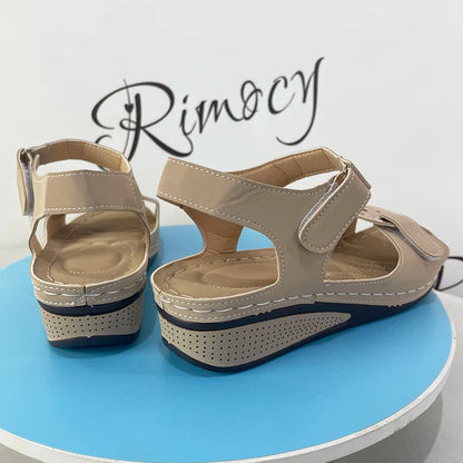 Sandali con zeppa estivi per donna 2025 Scarpe da spiaggia antiscivolo di nuova moda Donna Sandali con plateau casual leggeri Mujer Plus Size