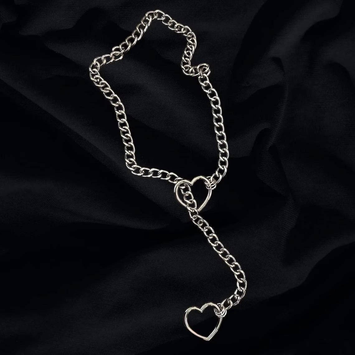 Collana a catena lunga e pesante con ciondolo a cuore, stile choker, per donna