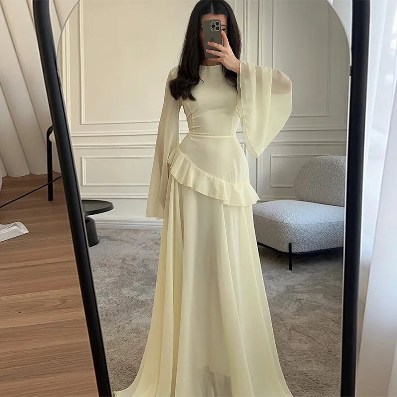Elegante Abito Lungo in Chiffon Blu con Volant, Vestito Aderente con Collo Tondo e Maniche a Campana, Nuova Collezione 2026 per Matrimoni e Feste