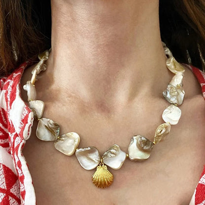 2023 tendenza elegante gioielli da sposa grande collana di perle per le donne moda imitazione perla verde rosa pietra di colore collana girocollo