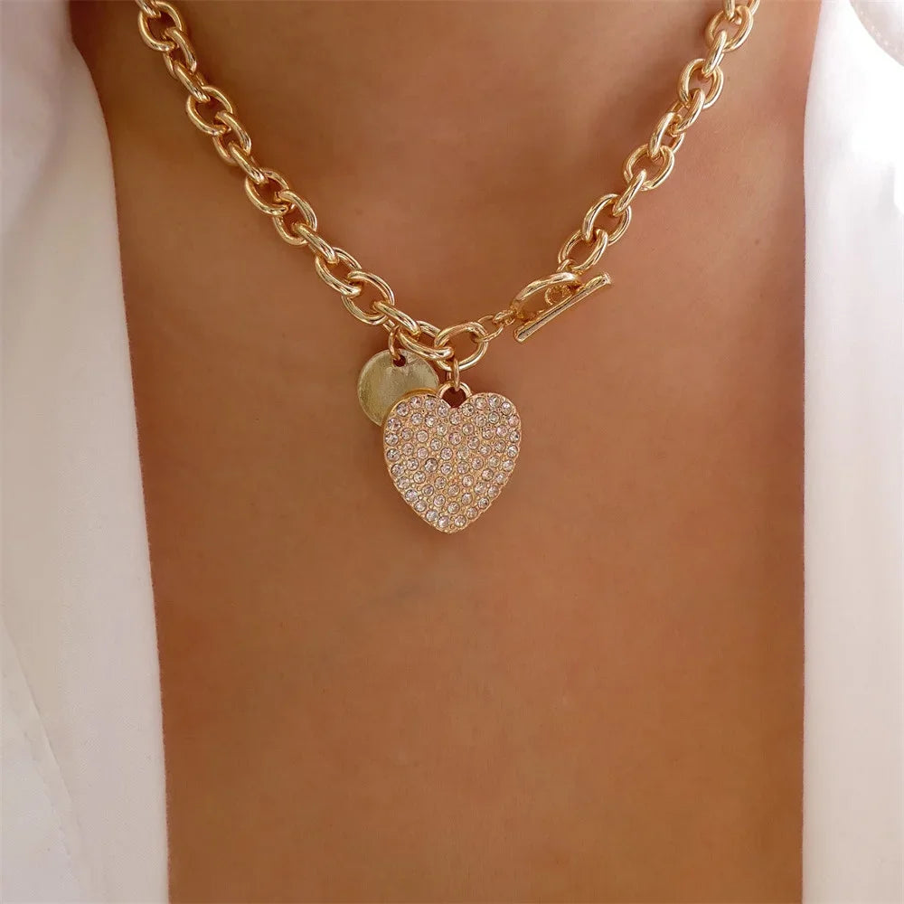 Collana con ciondolo moneta con ritratto di testa a catena spessa con piatto in oro punk vintage per gioielli hip-hop geometrici multilivello di moda da donna