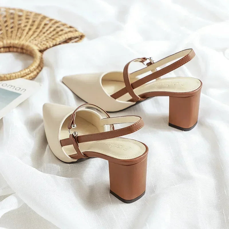 Scarpe per le pompe Estate Elegante Tacchi alti grossi Punta a punta Baotou Scarpe da donna solide Sandali femminili Zapatillas Mujer 2024