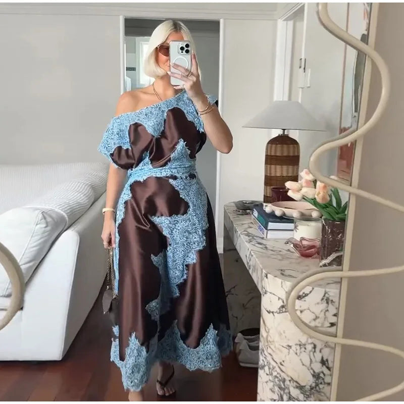 Elegante Abito Lungo da Donna con Pizzo e Patchwork, Vestito Urbano con Collo Asimmetrico e Maniche Corte, Stile Impero, Collezione Estate 2026