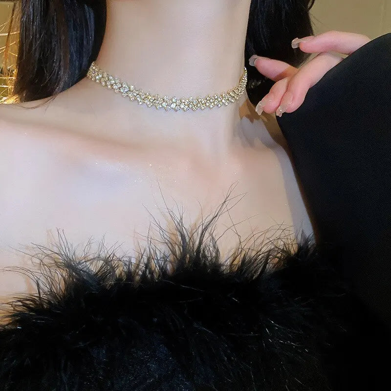 Collana girocollo di lusso con strass pieni lucidi per le donne Collane di cristallo geometriche personalizzate Regali per feste di gioielli da sposa