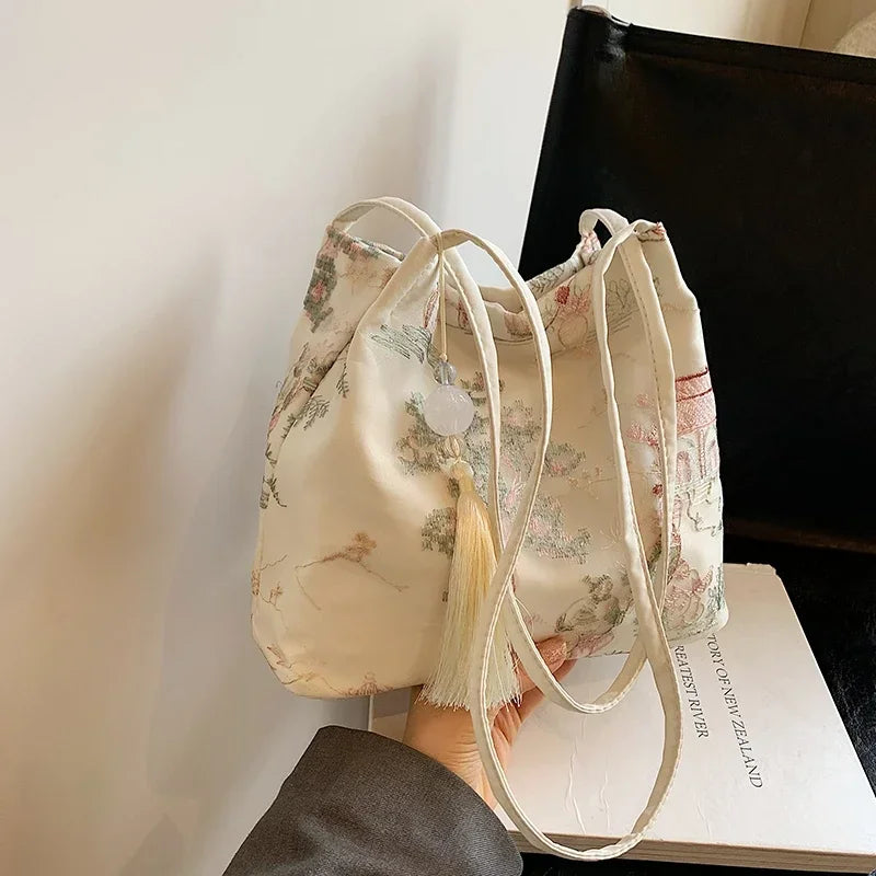 Borsa a tracolla da donna alla moda ricamata in stile cinese di vendita caldo 2026 Borsa di grande capacità di nuova tendenza estiva