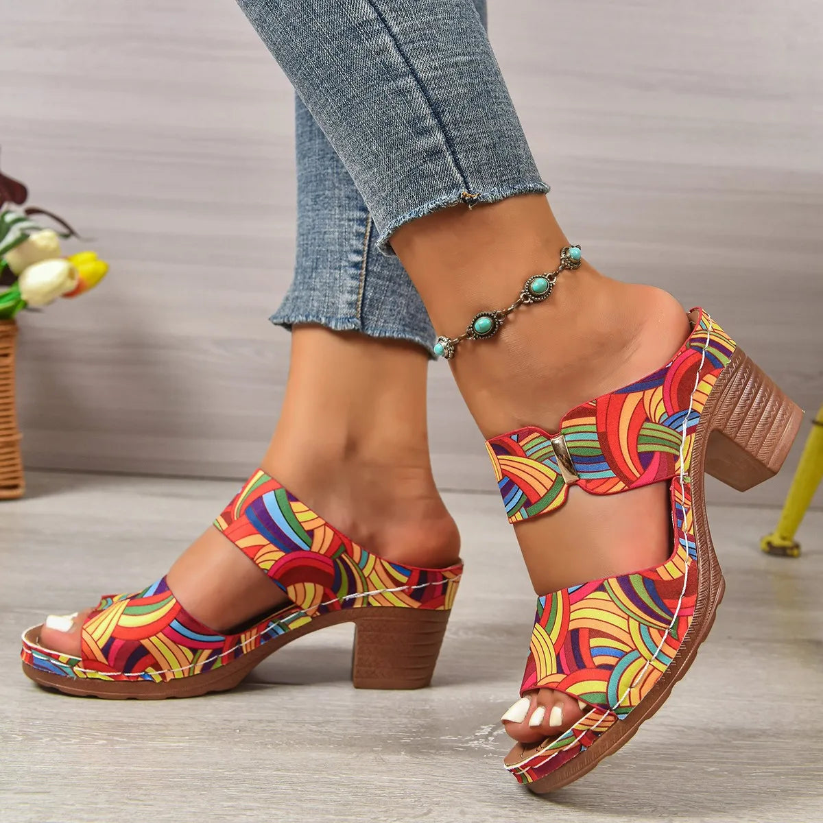 Sandales d'été légères à talons hauts pour femmes, nouvelles sandales élégantes à bout ouvert et talon épais, mules décontractées à bride arrière pour femmes 2026