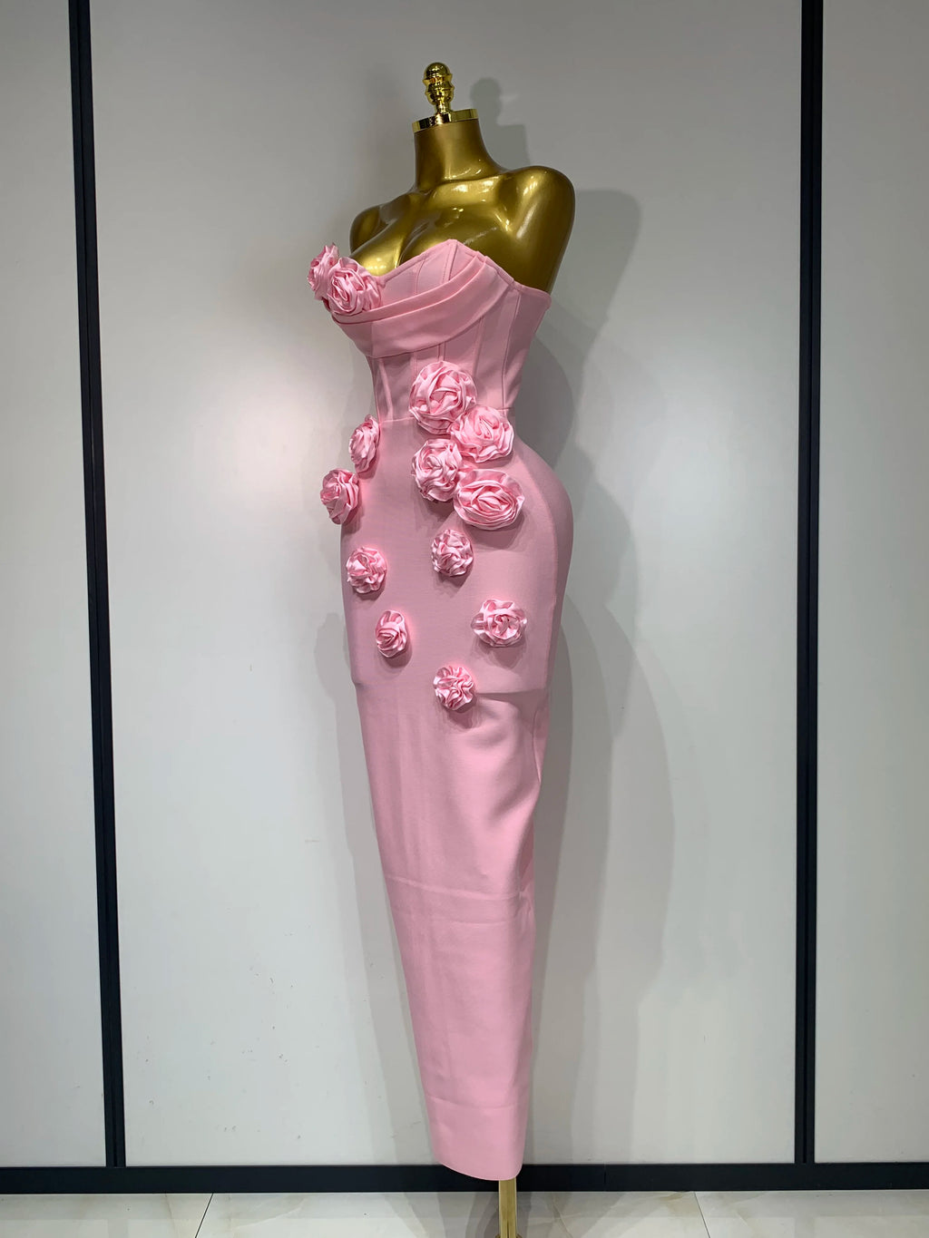 2025 Le più nuove donne sexy senza spalline backless fiore rosso vestito dalla fasciatura midi Celebirty eleganti abiti da sera per feste di compleanno