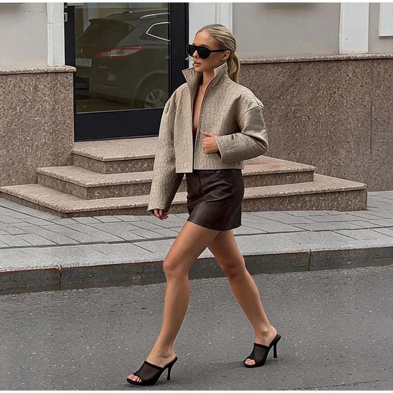 Giacca da donna in pelle PU tinta unita con colletto alla coreana e bottoni, cerniere, cappotto da donna, moda autunno 2026, capospalla femminile streetwear