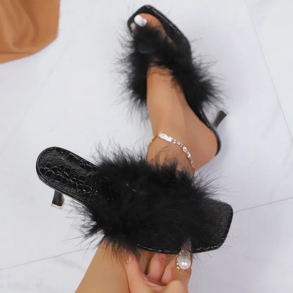 Sandales d'été à talons bas pour femmes Sandales à talons hauts tendance Sandales de créateurs peu profondes pour femmes Chaussures de luxe pour femmes Chaussures de soirée de mariage