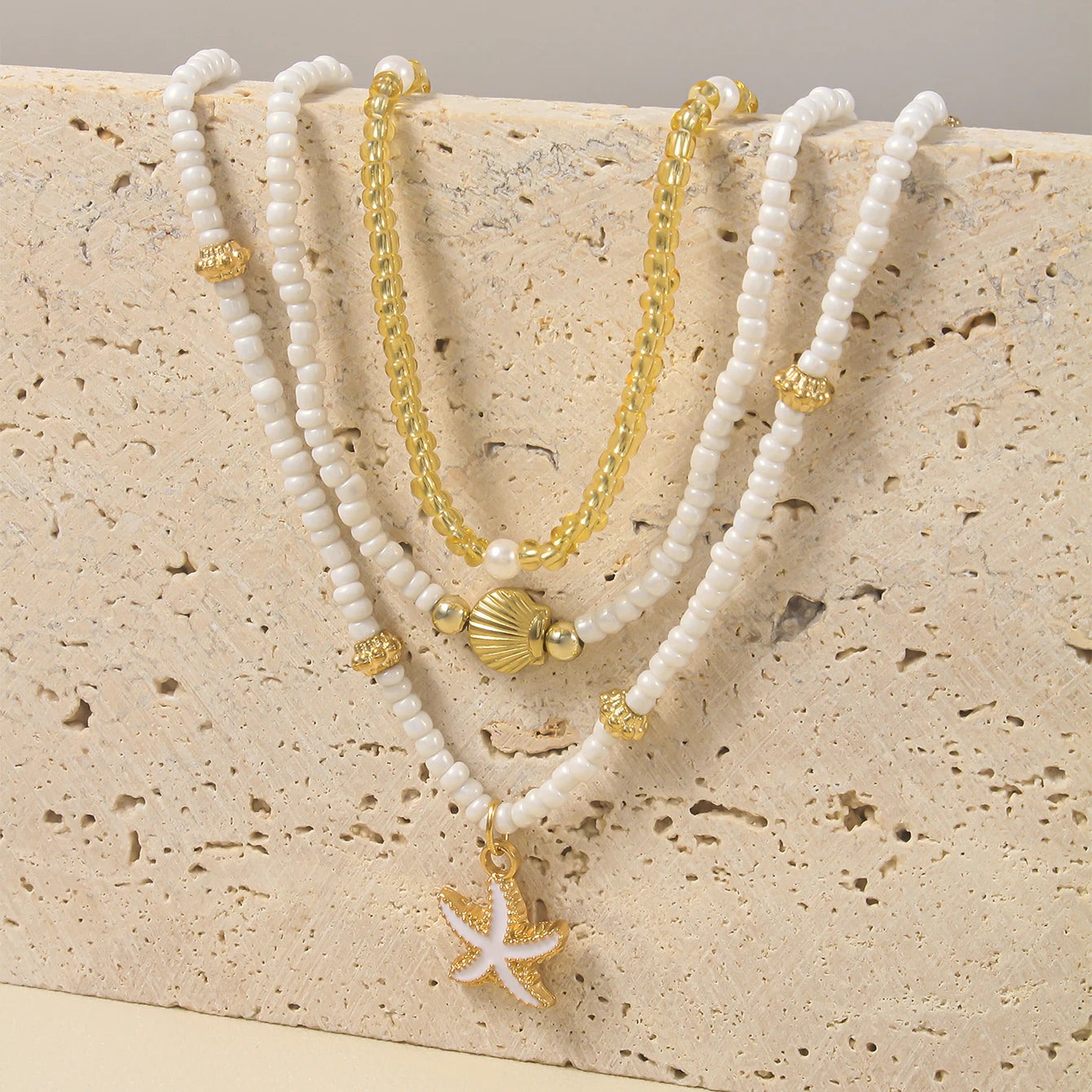 Girocollo impilato con perline fatte a mano bohémien, delicato collana con ciondolo a conchiglia di stelle marine, gioielli da donna per feste estive in spiaggia