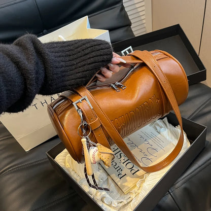 Borse a tracolla multifunzionali a forma di cilindro per donna 2024 Borse invernali di ultime borse firmate Borsa a tracolla di lusso con pendente