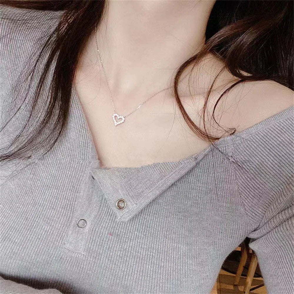Collana con ciondolo amore cavo in cristallo Kpop Collana semplice con zirconi romantici per accessori di gioielli alla moda da donna