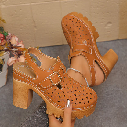 Nouvelles sandales d'été confortables pour femmes 2025 élégantes, talons hauts, sandales d'été à semelles épaisses, grandes chaussures décontractées à semelles épaisses pour femmes