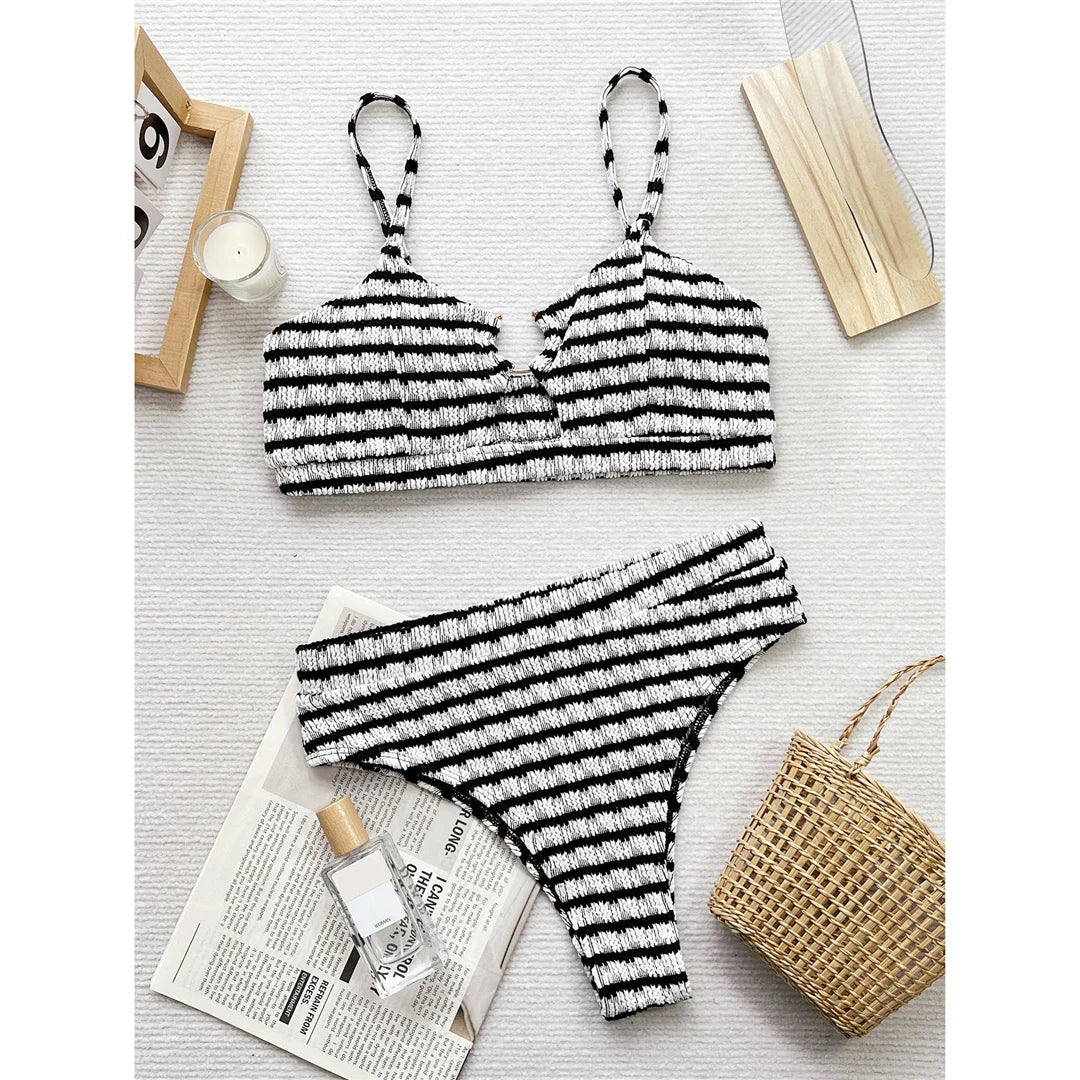 Nuovo costume da bagno femminile ritagliato a righe bianche nere Bikini a vita alta Costumi da bagno donna Costume da bagno bikini a due pezzi Costume da bagno V5831