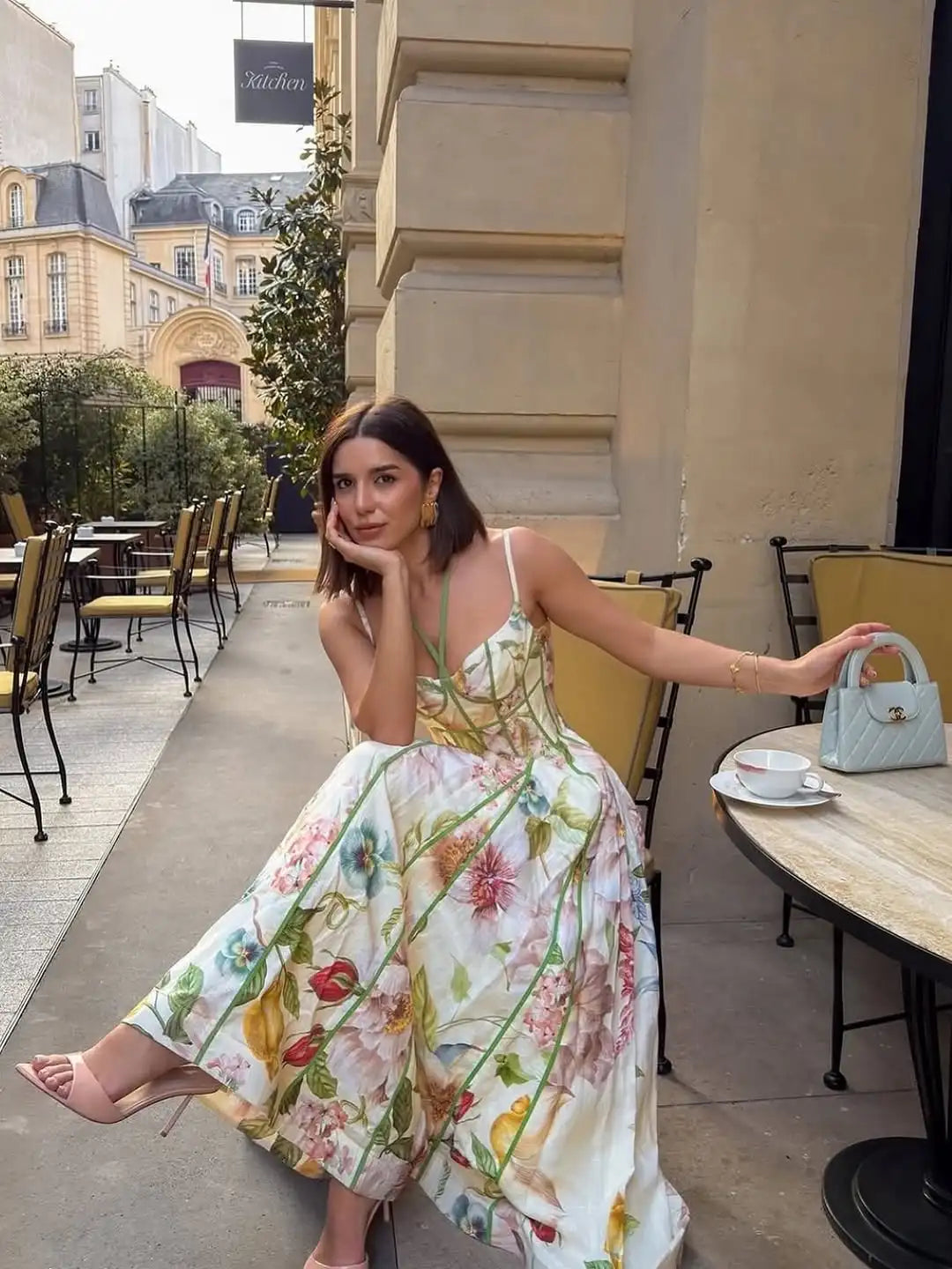 Elegante Abito Lungo da Donna Senza Maniche con Stampa Chic, Vestito Maxi a Trapezio con Cintura in Vita, Collezione Estate 2026, per Vacanze e Streetwear
