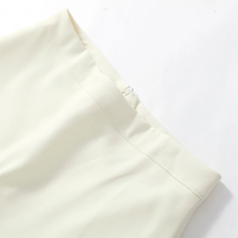 Completo di Top Corto e Gonna Midi in Tulle Bianco, Lussuoso, con Scollo a V, Maniche Lunghe a Sbuffo, Vestibilità Slim, Collezione Primavera 2026, per Appuntamenti e Ufficio