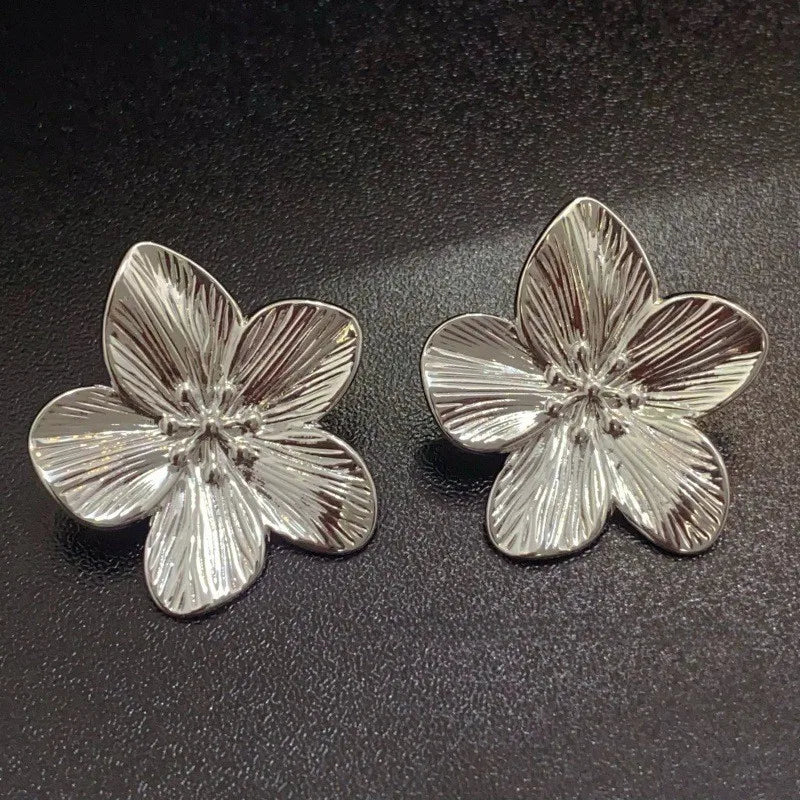 Orecchini alla moda da donna popolari Lega di fiori Stile retrò Accessori per feste da donna Regali