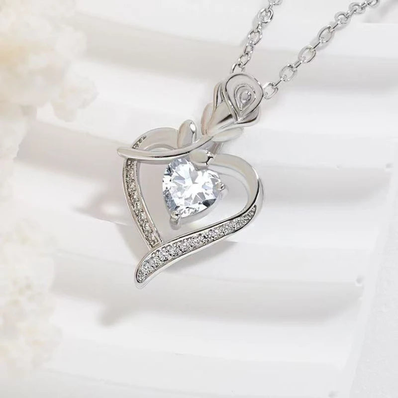Collana con ciondolo a forma di cuore in stile elegante, design cavo, regalo per la festa della mamma, adatto ai migliori amici senza scatola