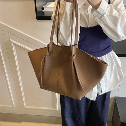 Estate nuova borsa tote di grande capacità moda alla moda modello litchi tinta unita trama semplice borsa monospalla sotto le ascelle
