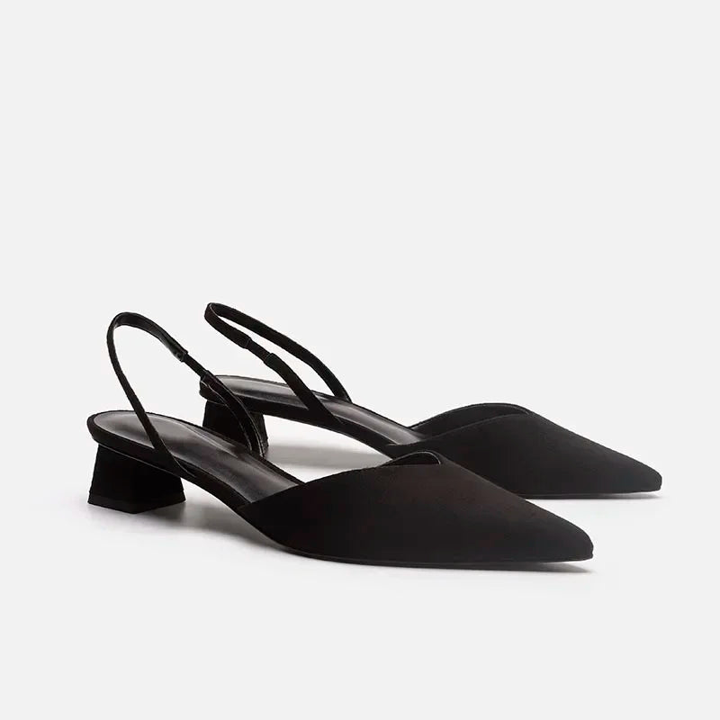 Estate 2025 Nuove donne Nero Baotou Sandali moda Donna Tacchi Décolleté di seta Sandali a punta sexy Scarpe con tacco basso femminile