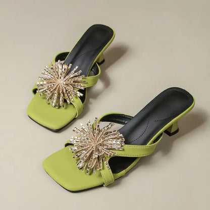 Damen-Sommersandalen 2026 Neue High-End-Outdoor-Trend-Strass-Sandalen mit klobigem Absatz