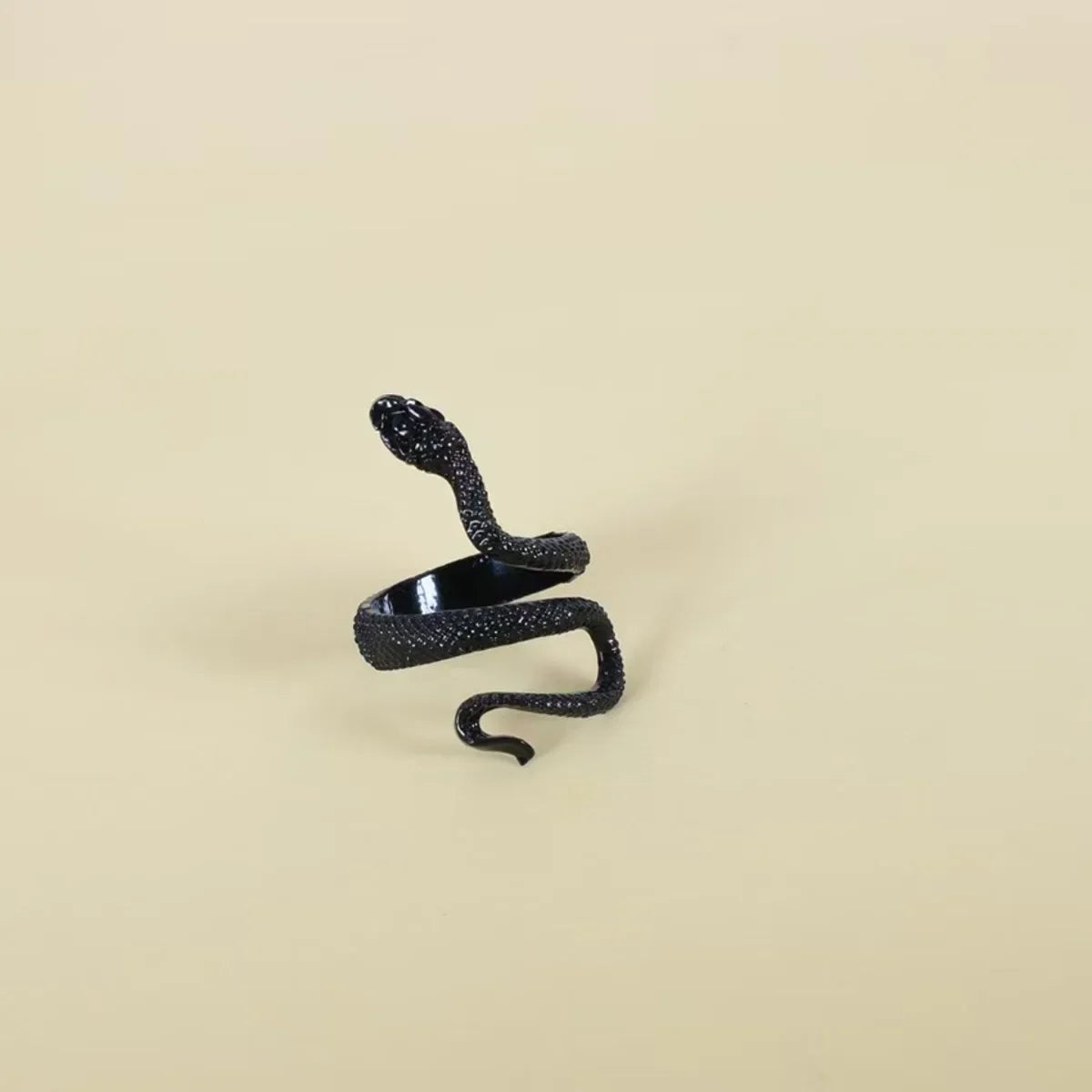 Anelli per uomo donna punk gotico anello serpente esagerato placcato nero gotico regolabile regalo per feste gioielli donna gioielli