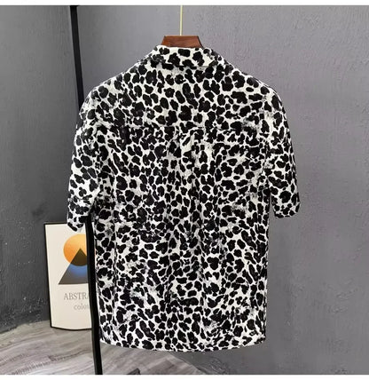 Camicia a maniche corte con stampa leopardata Design da uomo di nicchia Moda Versatile Casual Estate Stile sottile 2025 Nuovo top alla moda