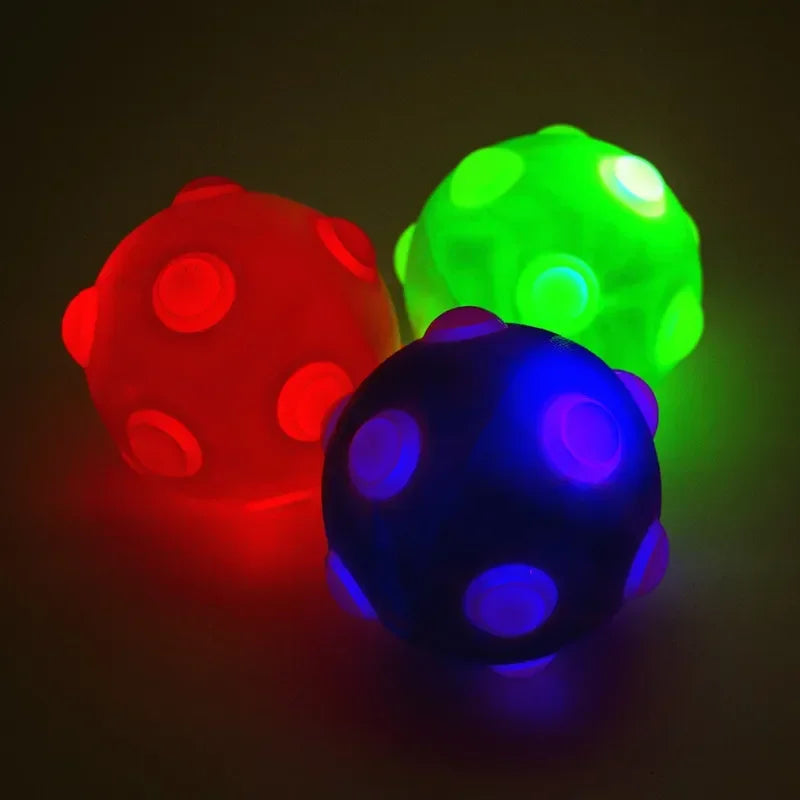 Nuovi giocattoli per cani e gatti LED che emettono luce palla rimbalzante sicurezza protezione ambientale addestramento per cuccioli giocattoli interattivi forniture per animali domestici