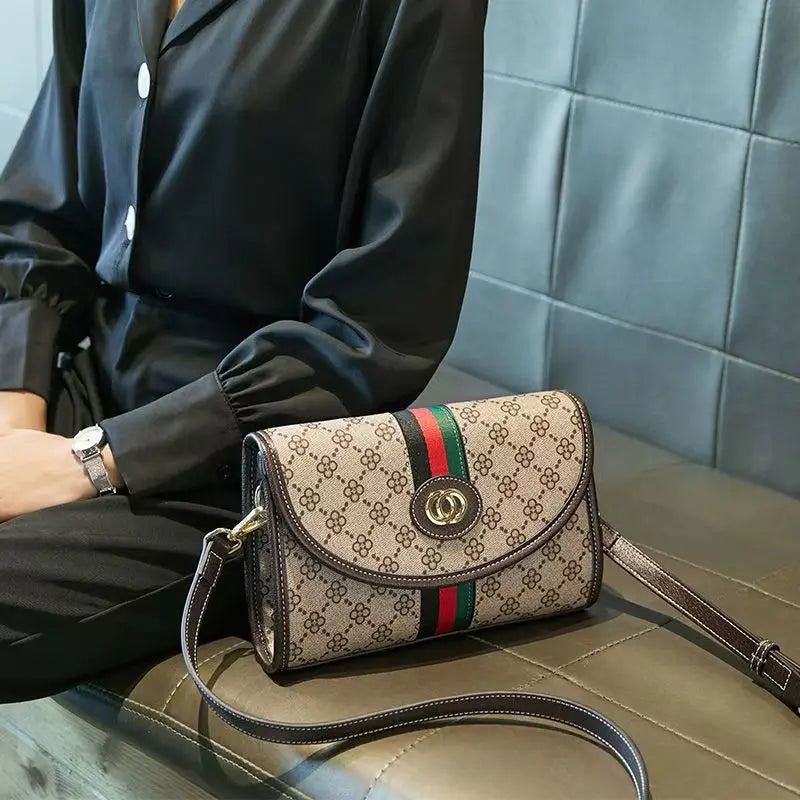 Ins bag borsa da donna estiva nuovo stile borsa da donna di fascia alta, versatile da donna di nicchia, famosa borsa a tracolla a spalla singola su Internet
