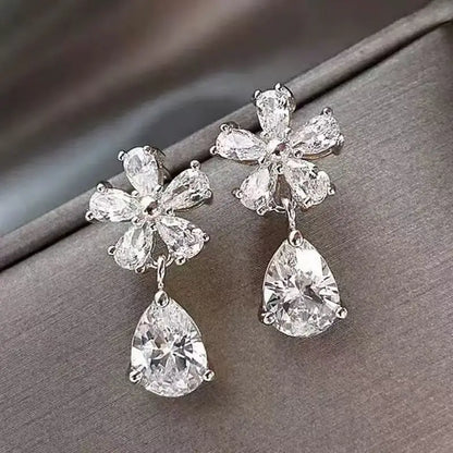 2 Orecchini da Donna di Lusso con Zirconi a Forma di Stella Marina e Conchiglia, Orecchini Semplici a Fiore e Foglia con Perle Imitazione, Gioielli per Feste e Matrimoni