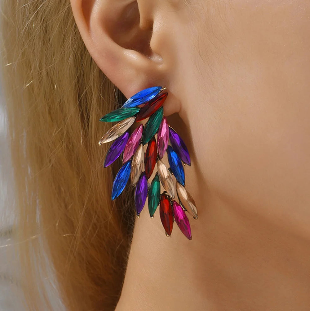 Orecchini a bottone in cristallo colorato di moda per le donne Fascino Tendenza Sorority Dainty Geometric Ear Nail Festa di Natale Gioielli di lusso