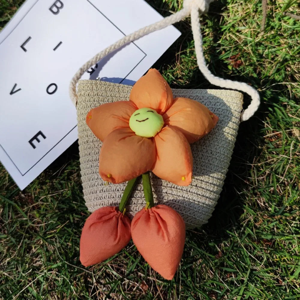 Borsa a tracolla per bambina estiva fatta a mano borsa a tracolla per bambini in paglia di fiori borsa a tracolla per bambini chiavi per bambini portamonete Mini borsa da principessa carina