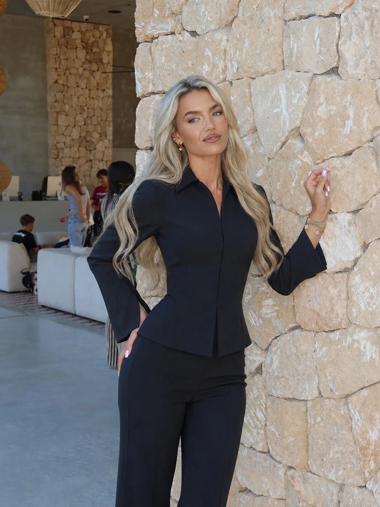 Completo da Donna Due Pezzi: Blazer Aderente a Maniche Lunghe con Peplum e Pantaloni a Vita Alta Svasati, Outfit Casual da Lavoro