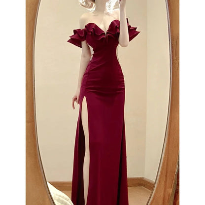 Abito rosso sexy senza schienale a vita alta con volant diviso Abito elegante con spalle scoperte Abiti da sera per feste Abito estivo da donna 2025