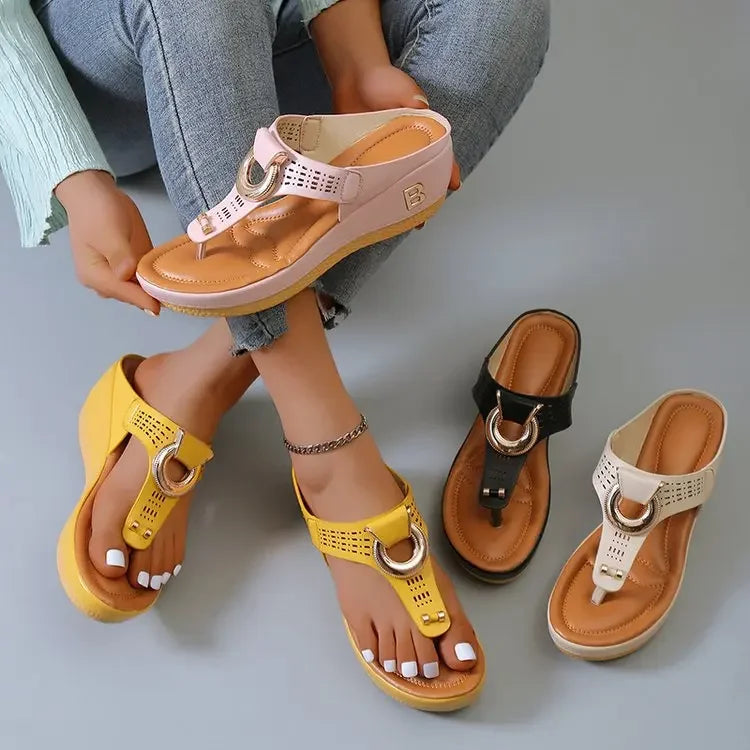Sandali estivi donna nuove scarpe da spiaggia Open Toe infradito zeppe comode pantofole sandali carini Plu taglia 35 ~ 43 Chaussure Femme