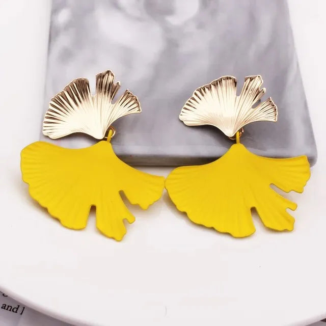 Moda geometrica color oro Ginkgo Biloba forma di foglia orecchino a goccia personalità creativa semplice punk donna ciondola gioielli orecchino
