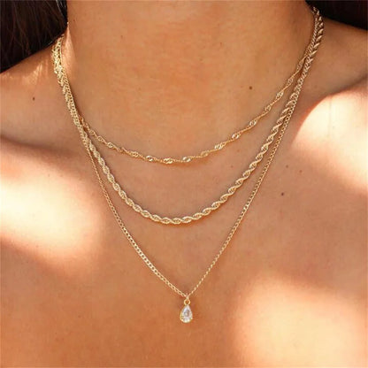 Collana con ciondolo moneta con ritratto di testa a catena spessa con piatto in oro punk vintage per gioielli hip-hop geometrici multilivello di moda da donna