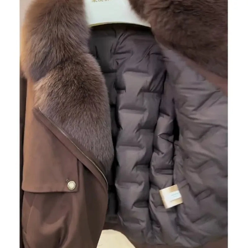 Cappotto Invernale Donna 2026 Nuovo Stile Estero di Nicchia, Corto in Cotone con Collo in Pelliccia Beige, Vestibilità Ampia e Versatile, Sottile