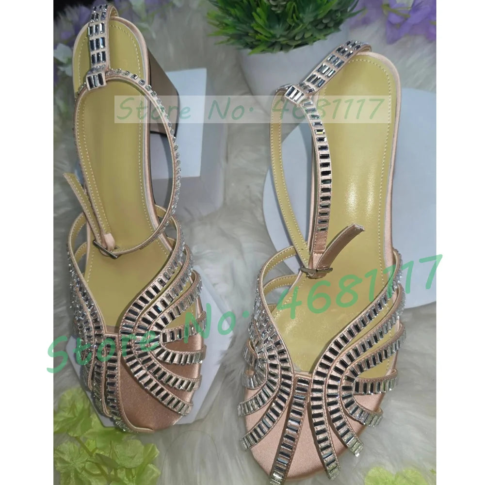Sandali in raso con tacco medio a gabbia di cristallo da donna Scarpe femminili di lusso in pelle metallizzata Scarpe da sera estive con cinturino alla caviglia da donna