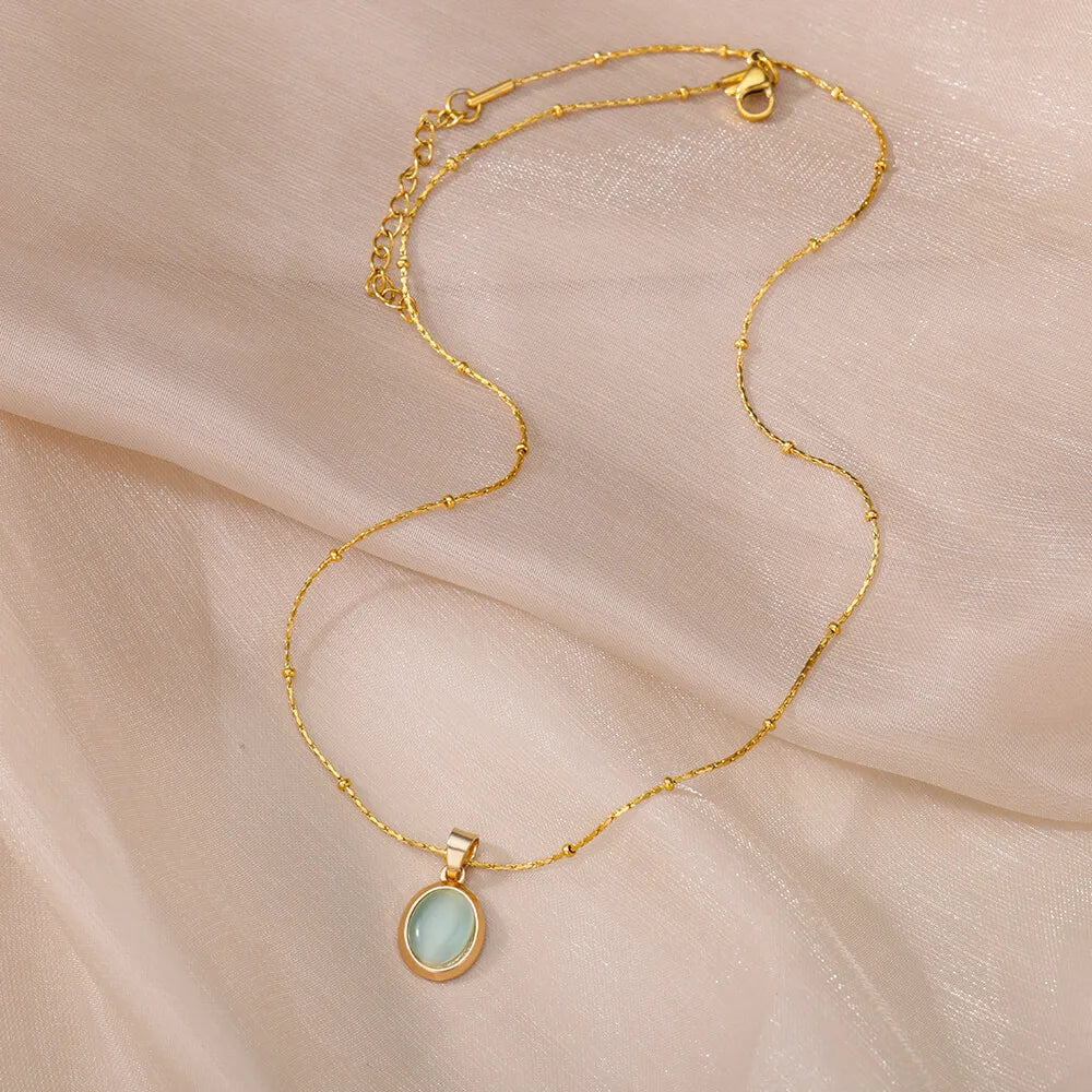 Collana ovale in pietra opale di moda per donna Collana con ciondolo in pietra ovale color oro in acciaio inossidabile Regalo di gioielli estetici per matrimonio