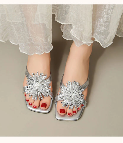 Damen-Sommersandalen 2026 Neue High-End-Outdoor-Trend-Strass-Sandalen mit klobigem Absatz